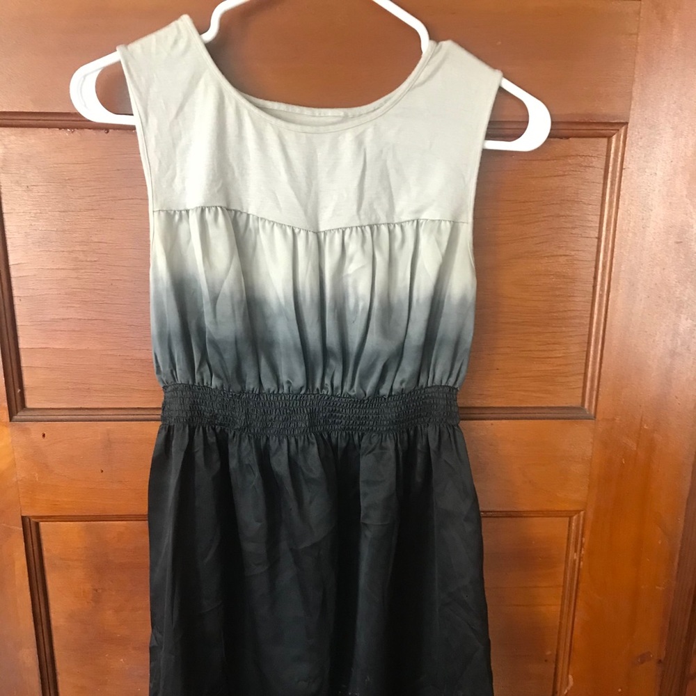 Ombré Liz Lange maternity dress!!